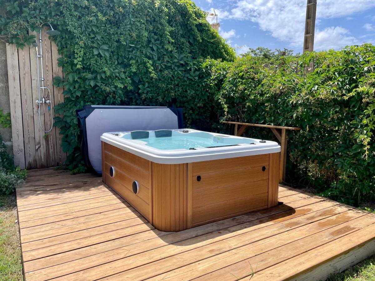 Myinsolite - Tiny-House, Jacuzzi, Brasero, Piscine Ег-Морт Екстер'єр фото